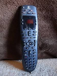 lot 102 image: Logitech Harmony 700 Universal Remote Control Pre-Owned