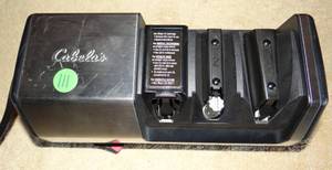 lot 111 image: CABELLAS CHEF CHOICE KNIFE SHARPENER - MODEL 130