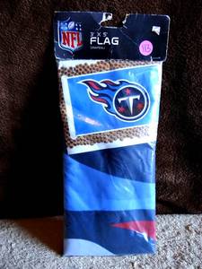 lot 113 image: OFFICIAL NFL LICENSED TENNESSEE TITANS 3 X 5 TEAM FLAG - NIP