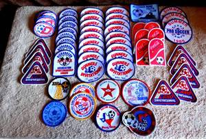 lot 117 image: LARGE LOT OF VINTAGE SOCCER BADGES
