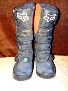 lot 165 image: Fox Racing Youth Comp 3 Boots US Size Y8 BLKORANGE Motocross