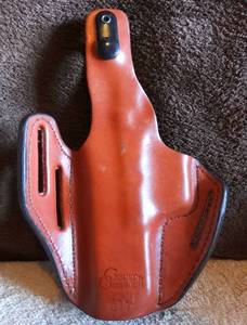 lot 171 image: Gould & Goodrich Custom 733 G17 Holster