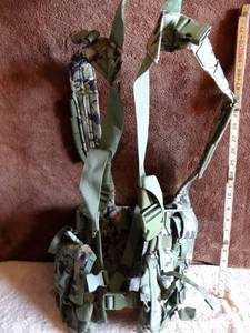 lot 226 image: Military Tactical H-harness Shoulder Battle Belt Suspender as Shown