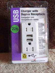 lot 228 image: Cooper Wiring Devices Tr7745w Combo USB Charger Tamper Resistant Receptacle 2080