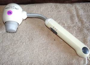 lot 236 image: Panasonic Shiatsu Accu Tap l Massager EV277
