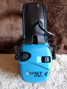 lot 261 image: Howard Leight Electronic Earmuff Impact Sport Shooter Outdoor Headset - BLUEBLACK