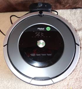 lot 264 image: iRobot Roomba 850 Robotic Vacuum with Scheduling Feature, Remote and Docking Station - TESTEDWORKS