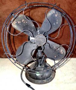 lot 324 image: ANTIQUE SIGNAL COOL SPOT METAL BLADE FAN 16 - 2 SPEEDS (SEE NOTE)