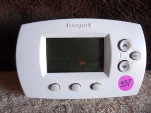 lot 337 image: Honeywell TH6110D1005 FocusPRO 6000 Programmable Thermostat, White
