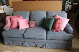 lot 160 image: Blue Couch with Hide Away Bed by PeopLoungers