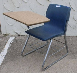 lot 175 image: School Desk