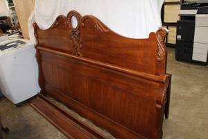 lot 171 image: Queen Size Wood Bed Frame