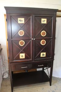 lot 156 image: Woodsy Cabinet, Comes in 2 Separate Pieces
