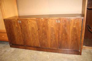 lot 143 image: MCM Jack Cartwright for Founders 4-Door Buffett (or CredenzaSideboard)