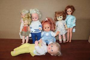 lot 149 image: Lot of Vintage Baby Dolls