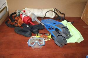 lot 140 image: Water Lot Decorative Wooden Buoys, Anchor & Hook plus a Bag of Old SnorkelingDiving Gear