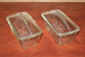 lot 169 image: Lot of 2 Vintage Covered Loaf Pans-Westinghouse Lids with fin.