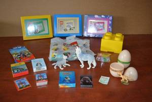 lot 198 image: Legoland Lot 3 Picture Frames unopened, Legos, Playing Cards, Souvenirs