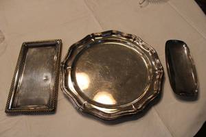 lot 26 image: Silver Plated Serving Platters