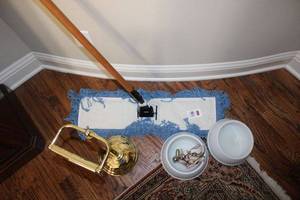 lot 65 image: Dog Dishes, Toilet Paper Stand, 24 Blended Dust Mop