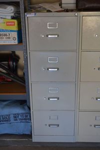 lot 119 image: Hon 4-Drawer File Cabinet