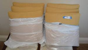 lot 102 image: Set of 6 Throw Pillows