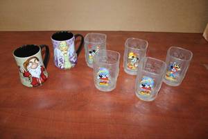 lot 206 image: Disney Glasses 2 Coffee Mugs and Set of 5 Tumblers from the year 2000