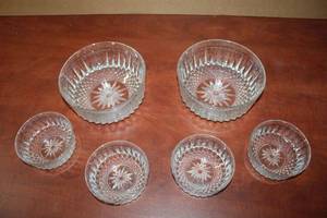 lot 207 image: Clear Cut Glass Serving Bowls Set