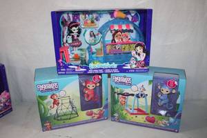 lot 214 image: Toys still in Packaging Enchantimals Wheel Frozen Treats and 2 Fingerlings