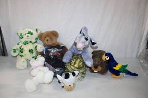 lot 216 image: Plush Animals and Plastic Frog