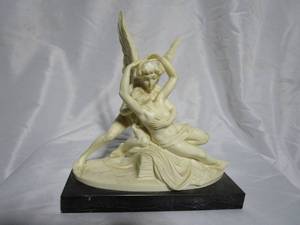 lot 82 image: VINTAGE ALABASTER SCULTURE, PHSYCHE REVIVED BY CUPIDS KISS, ON MARBLE BASE, BY G. RUGGERRI, MADE IN ITALY