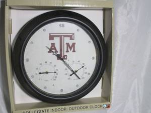 lot 217 image: COLLEGIATE INDOOROUTDOOR CLOCK