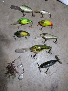 lot 60 image: LOT OF VINTAGE FISHING LURES, GREAT CONDITION, PREVIEW RECOMMENDED