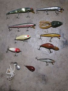 lot 76 image: LOT OF VINTAGE FISHING LURES, GREAT CONDITION, PREVIEW RECOMMENDED
