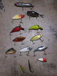 lot 67 image: LOT OF VINTAGE FISHING LURES, GREAT CONDITION, PREVIEW RECOMMENDED