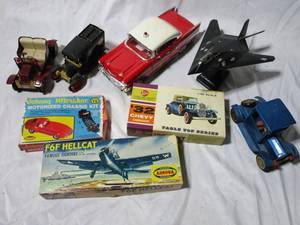 lot 269 image: VINTAGE MODEL PLANES UNUSED &amp SEVERAL DIE CAST CARS