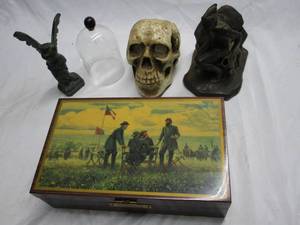 lot 201 image: ERCOLANO WOOD BOX MADE IN ITALY, ARTWORK BY MORT KUNSTLER PLANNING THE ATTACK FROM THE CIVIL WAR BOX COLLECTION, GLASS DOME W CRACK, VINTAGE HEAVY METAL STATUE SAMOTRACIA, SKULL DECORATION, NATIVE AMERICAN BOOK END