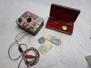 lot 355 image: SENCORE BIG 20 POWER RESISTPR SUBSTITUTION MODEL PR111, VINTAGE DoALL ACCESSORIES, PRE PATENT WEBSTER-CHICAGO CORPORATION ITEMS.