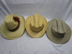 lot 347 image: STETSON XXX COWBOY HAT , RESISTOL COWBOYWESTERN SELF CONFORMING HAT MADE IN TEXAS, STEVENS WESTERN HAT. SEE PICS FOR SIZES.