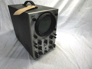lot 342 image: EICO OSCILLOSCOPE DC WIDE BAND MODEL 460, TURNS ON