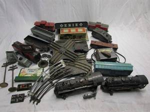 lot 370 image: VINTAGE METAL TRAIN SET. LIONEL TRESTLE SET NO.110 BY MAR TOYS. INLUDES TRAIN CARS, TRANSFORMER, AND ACCESSORIES. SEE PICS.&nbsp