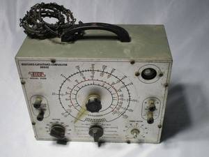 lot 387 image: EICO RESISTANCE-CAPACITANCE-COMPARATOR BRIDGE MODEL 9508