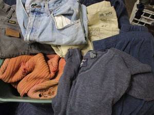 lot 165 image: MENS JEANS, SWEATER, SWEATS USED, VERY LARGE &amp HEAVY HANDMADE BLANKET