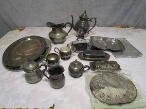 lot 178 image: GENEROUS LOT OF WM A ROGERS BY ONEIDA, FORBES SILVER CO, WILLAM ADAMS, PLATTERS, CUPS, BUTTER DISHES, TEA &amp COFFEE POTS, MOST WITH SOME PATINA.&nbsp