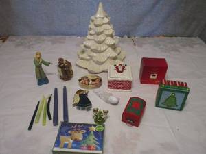 lot 453 image: XMAS DECOR, PORCELAIN XMAS TREE HAS SOME SMALL BREAKS