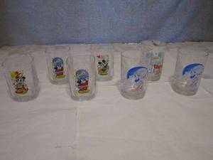 lot 458 image: DISNEY COLLECTORS DRINKING GLASSES