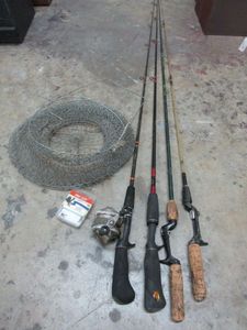 lot 499 image: FISHING GEASR AND POLES, SEE PICS