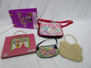 lot 524 image: KIDS HANDBAG LOT WITH HOW TO DRAW AND CREATE PRINCESSES KIT