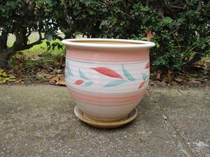 lot 461 image: PAINTED TERRA COTTA POT