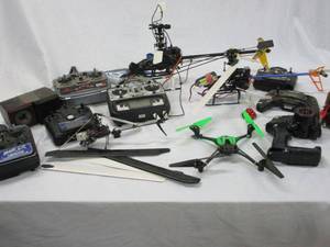 lot 480 image: GENEROUS LOT OF REMOTE CONTROL HELICOPTERS, CONTOLLERS &amp PARTS